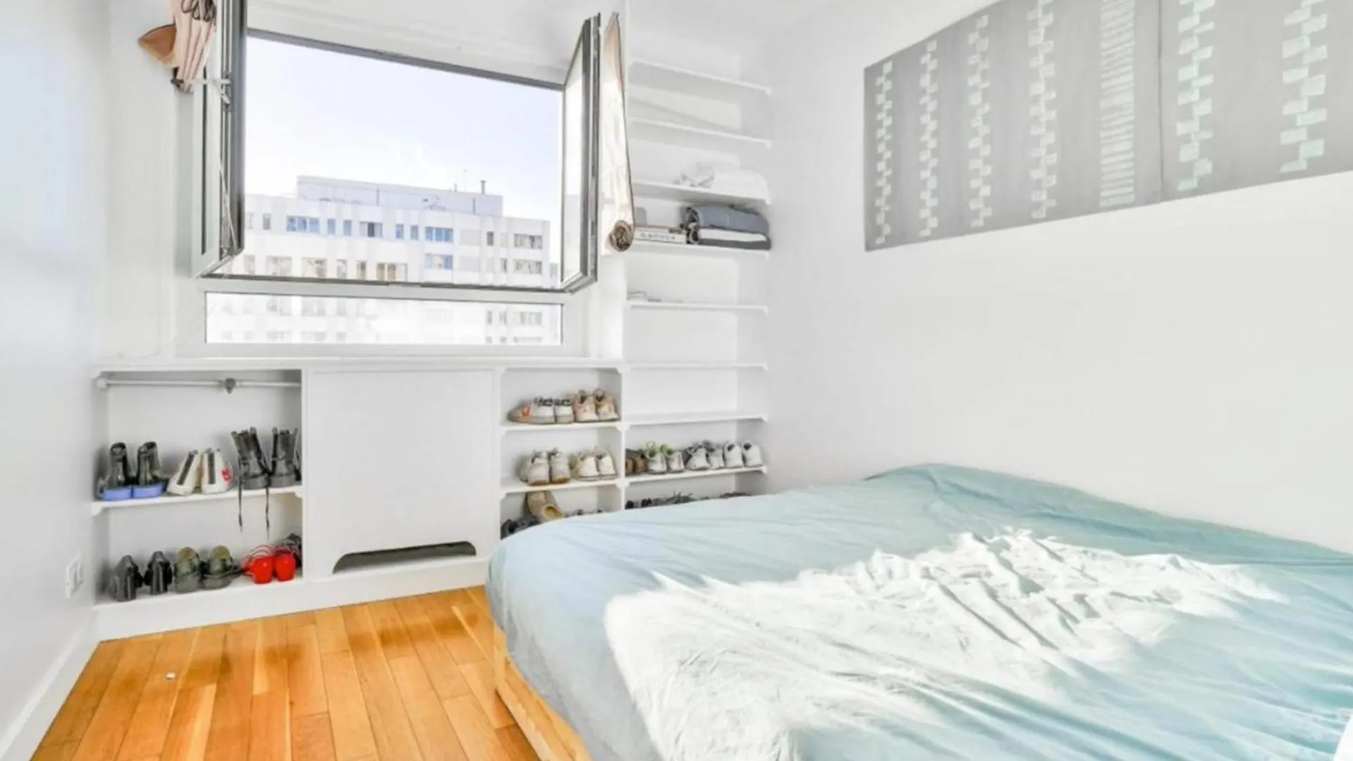 Nice Apartment Overlooking The Rooftops Of Parijs Frankrijk